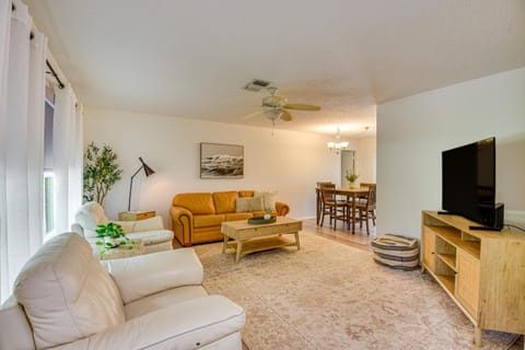 5 Mi to Dtwn Family-Friendly Sarasota Home House in Sarasota