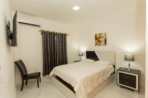 Crown ll-Guest Friendly-3 Bedrooms-Pool-Close to everything! Apartment in Puerto Plata