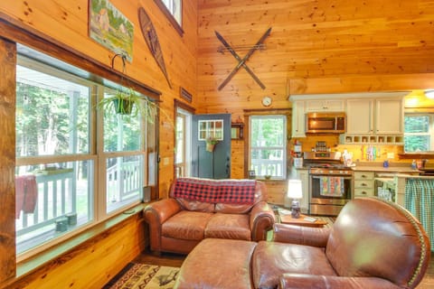 The Locke-ness Pond Cabin in Chesterville! House in Chesterville