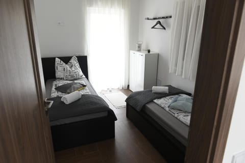 4 Seasons Apartman Apartment in Balatonszárszó