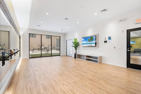 Luxury Living in Jersey City Only Steps Away from Manhattan Apartment in Kearny