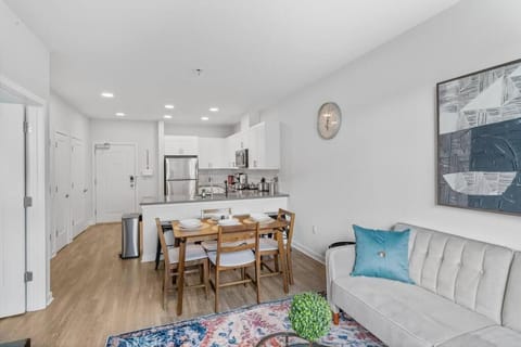 Luxury Living in Jersey City Only Steps Away from Manhattan Apartment in Kearny