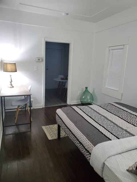 Pet Friendly Netflix Parking Apartment in Thunder Bay