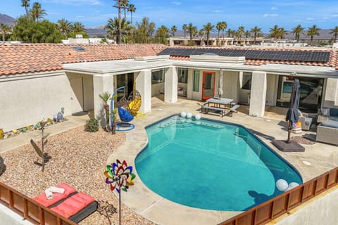 Home - 45374 Garden Square, Palm Desert House in Indian Wells