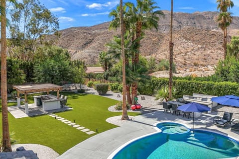 Home - 71885 Magnesia Falls, Rancho Mirge House in Rancho Mirage