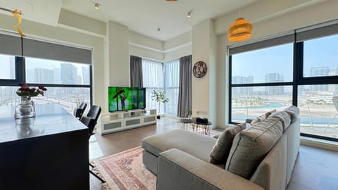 Communal lounge/ TV room, TV and multimedia, Living room, Seating area, Evening entertainment