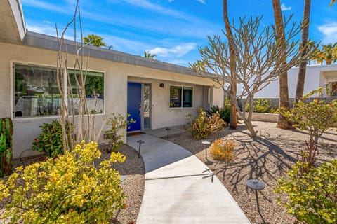 Home - 46086 Shadow Mountain Drive, Palm Desert House in Palm Desert