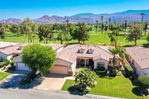 Chatham Court, 74095 Claridge Place Palm Desert House in Palm Desert