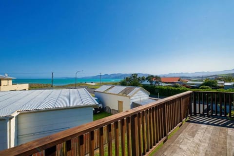 View (from property/room), Balcony/Terrace