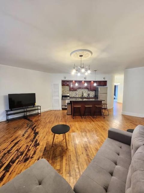 Spacious Loft Near River - Sleep 6 Apartment in Philadelphia