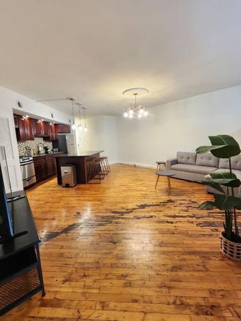 Spacious Loft Near River - Sleep 6 Apartment in Philadelphia