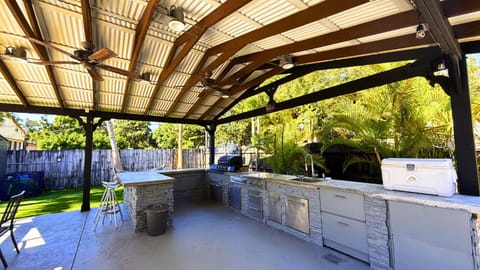 Patio, BBQ facilities, Garden view, stove