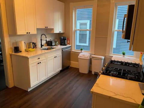 HomeStay in Boston - Dorchester Fields Corner Area Vacation rental in Quincy