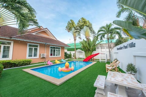 November Pool Villa Villa in Pattaya City