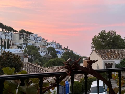 Natural landscape, View (from property/room), Balcony/Terrace, Mountain view, Sunrise, Sunset