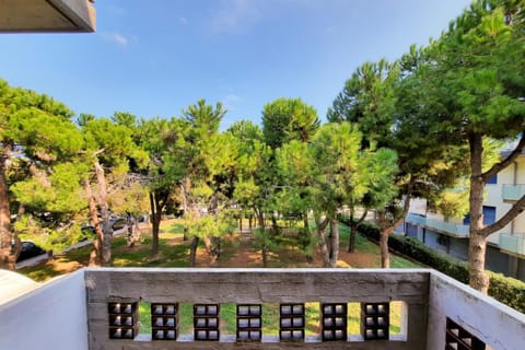 Spring, Day, Balcony/Terrace, Garden view