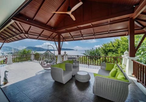 芭东日月双海景别墅 Villa in Patong