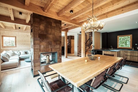 Le Chalet des Belles - A brand new half-chalet perfect for a family break Chalet in Megève