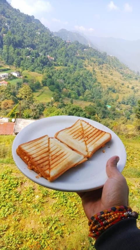 StarGate HomeStay UK A Walk in The Clouds Vacation rental in Uttarakhand