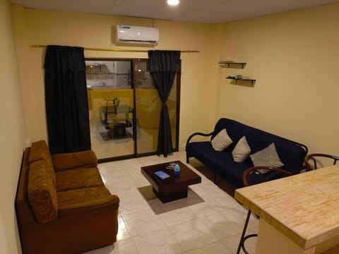 TV and multimedia, Living room, air conditioner