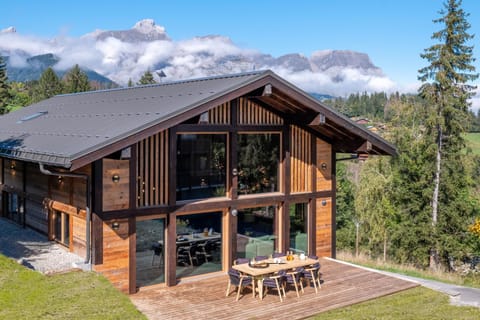 Property building, Day, Natural landscape, Mountain view