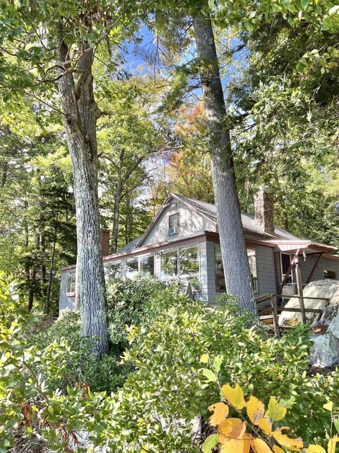 DOCKSIDE RETREAT LIMIT 14 home House in Sebago Lake