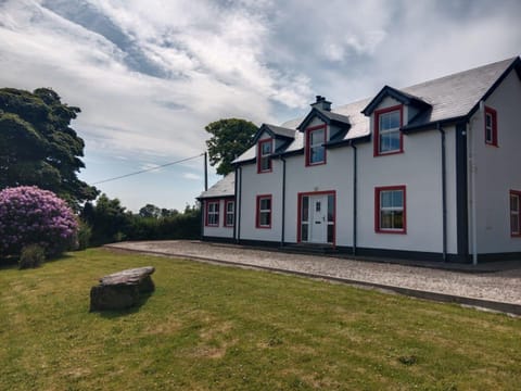 Large house on the Wild Atlantic Way Donegal House in County Donegal