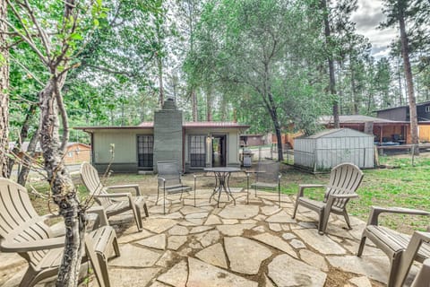 Less Than 1 Mi to Grindstone Lake Ruidoso Home with Grill! House in Ruidoso