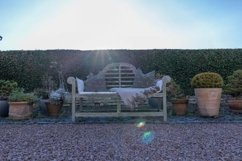 The Granary at Humblebee Hall Apartment in Wychavon District