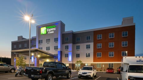 Holiday Inn Express & Suites Lexington Midtown - I-75, an IHG Hotel Hotel in Lexington