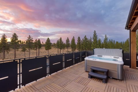 The Aerie Suites by AvantStay House in Bend