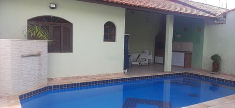 Casa de Praia com piscina - Itanhaem House in Itanhaém