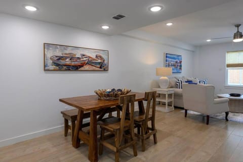 Sea La Vie At Little Bay Landing, Year Round Pool House in Rockport