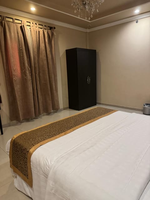 غرفة وصالة ومطبخ ودورة مياة Apartment in Jeddah