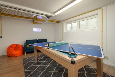 Billiard, Game Room, Table tennis