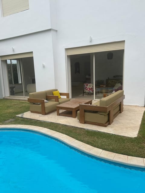 Villa luxe avec piscine Villa in Casablanca