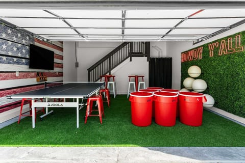 The Americana Abode Rooftop Hot Tub Game Room House in East Nashville