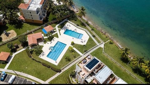 Property building, Bird's eye view, Sea view, Swimming pool