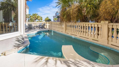 Luxury 7BR w Ocean Views & Private Pool House in Hilton Head Island