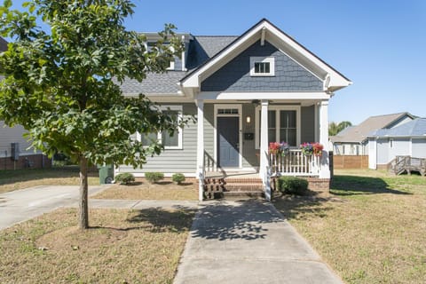 Property building, Neighbourhood, Street view