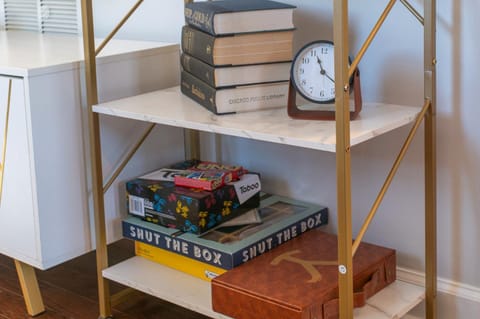 Library, Living room