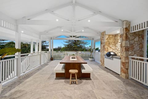 Patio, View (from property/room), Balcony/Terrace