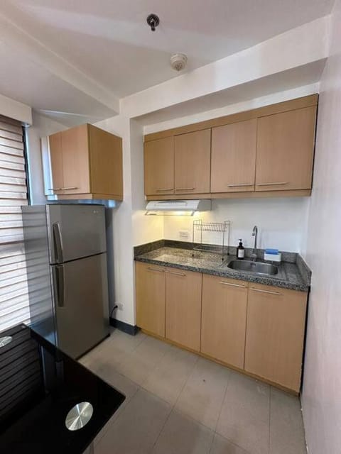 1br BSA Twin Towers with pool access Netflix across SM Megamall Apartment in Mandaluyong