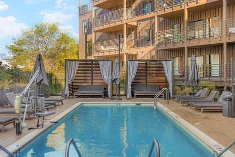 Balcony/Terrace, Pool view, Swimming pool