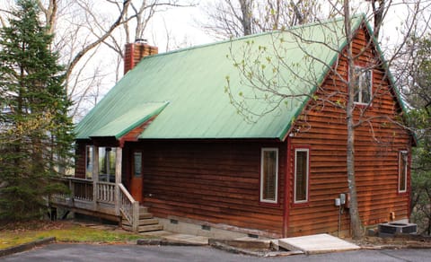 Idles Spur House in Watauga