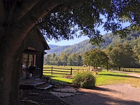 The Bunk House House in Watauga