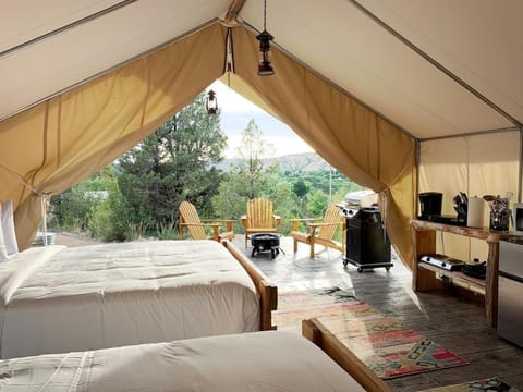 Glamping Tent #4 with Heat AC and Private Bath Luxury tent in Orderville