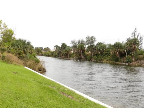 Tranquility Resort House in Cape Coral