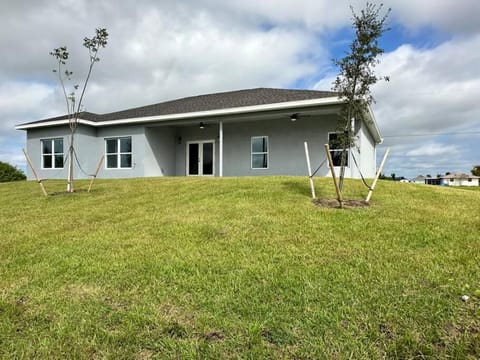 Tranquility Resort House in Cape Coral