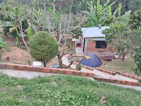 El Encinar House in Caldas, Colombia